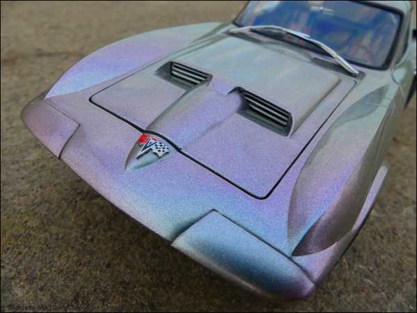 1:18 Chevrolet Corvette Stingray Coupe Standox Imola Ice by Exoto